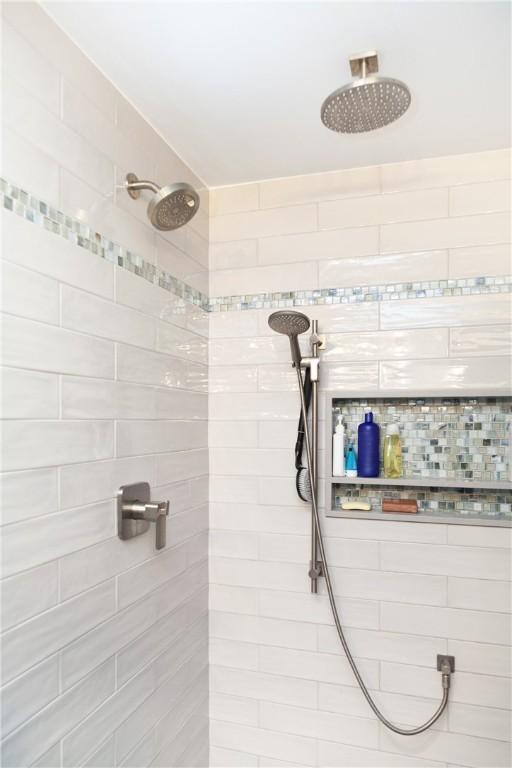 536 Douglas Hook Rd, Glocester, RI 02814 - full bath with tiled shower