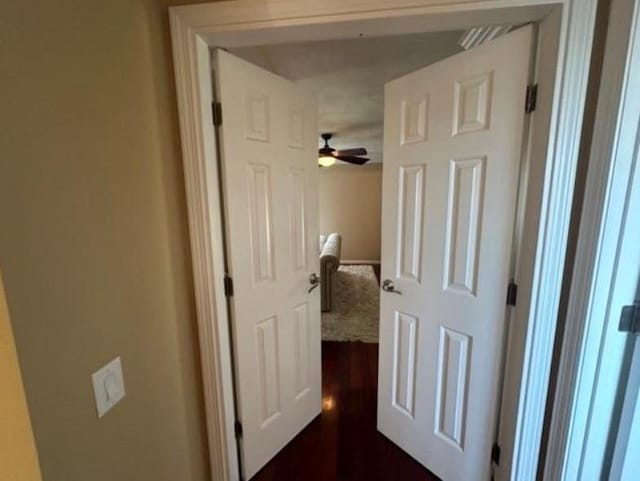 88 Nipmuc Trl Unit C, North Providence, RI 02904 - hall featuring dark wood-style floors