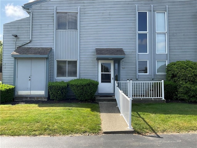 511 Child St Unit 101, Warren, RI 02885 - view of front of home featuring a front lawn