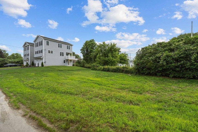 15 Spadina Ave, Warwick, RI 02889 - view of green lawn