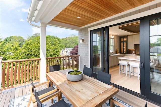 35 Coggeshall Ave, Newport, RI 02840 - deck with outdoor dining space