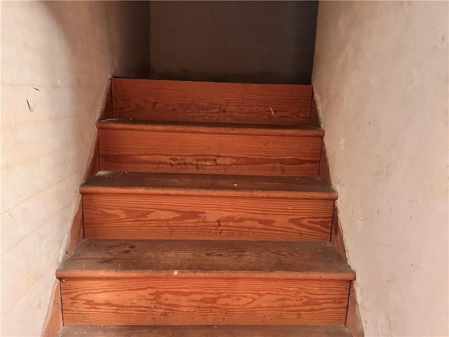 11 Potter Ave, West Warwick, RI 02893 - view of stairway