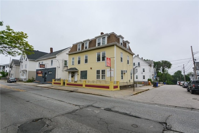 534 Lonsdale Ave, Central Falls, RI 02863 - photo 2