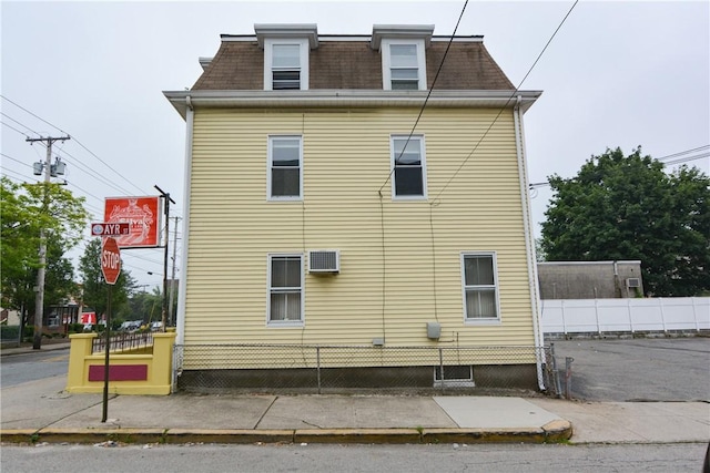 534 Lonsdale Ave, Central Falls, RI 02863 - photo 3