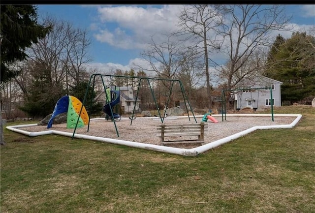 19 Lindberg Rd, Stonington, CT 06378 - community jungle gym with a yard