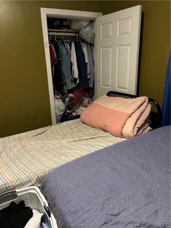 121 Murray St, Providence, RI 02909 - bedroom featuring a closet
