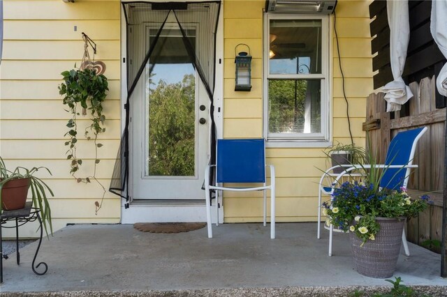 4 Linwood St, West Warwick, RI 02893 - view of exterior entry