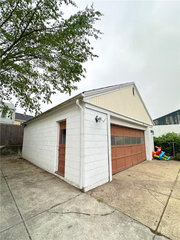 9 Octavia St, Providence, RI 02909 - view of detached garage