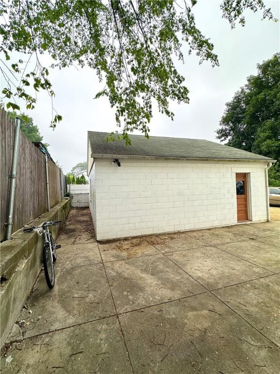 9 Octavia St, Providence, RI 02909 - view of garage