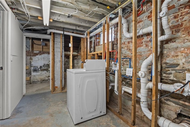 233 Waterman Ave, East Providence, RI 02914 - unfinished below grade area with washer / dryer