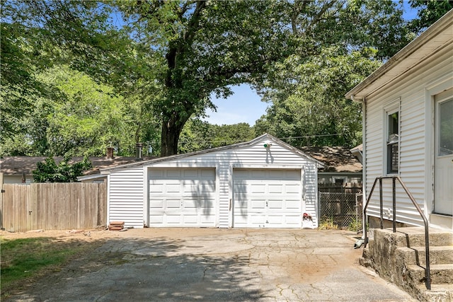 35 Inman Ave, Warwick, RI 02886 - view of detached garage