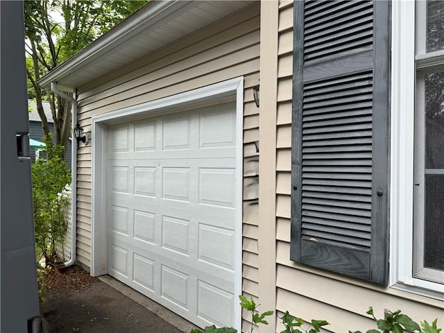 17 Chester Ave, Warwick, RI 02889 - view of garage