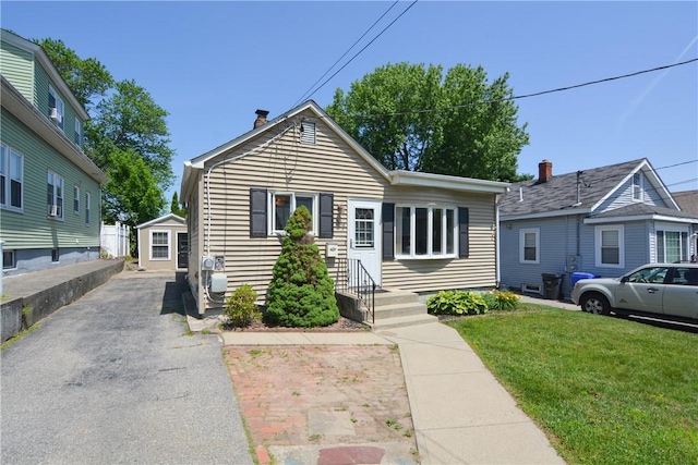 57 Vivian Ave, Pawtucket, RI 02860 - photo 2