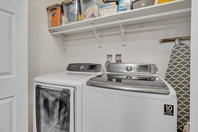 21 Laurel Dr, Glocester, RI 02814 - laundry room with washer and clothes dryer