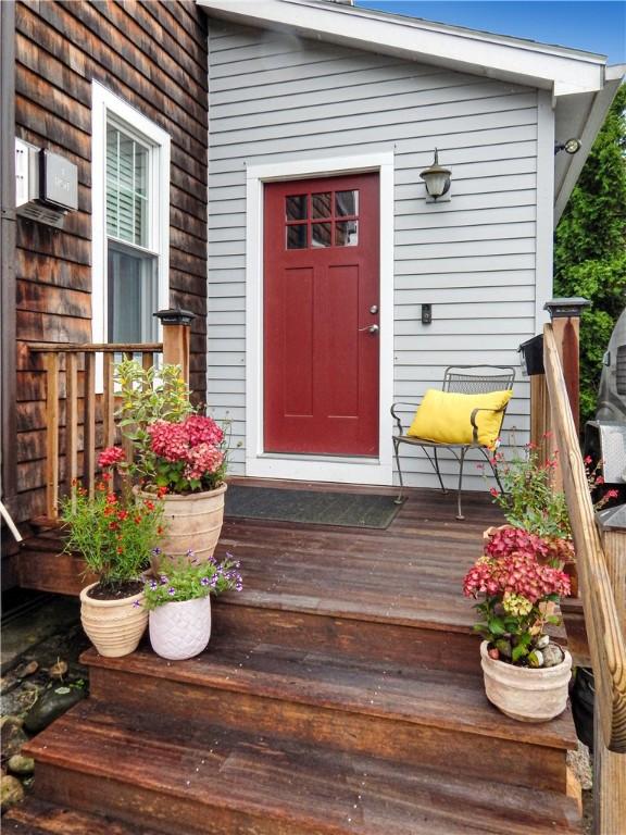 10 N Dr, Westerly, RI 02891 - entrance to property