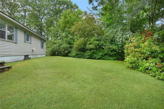 9 Esek Hopkins Rd, Scituate, RI 02857 - view of green lawn
