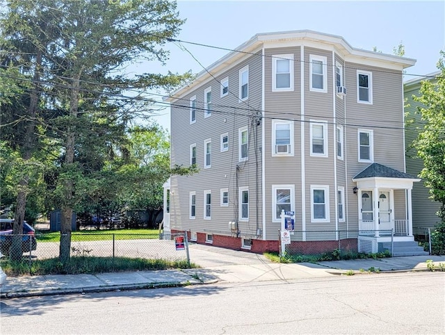 5 Stearns St, Pawtucket, RI 02861 - view of front facade