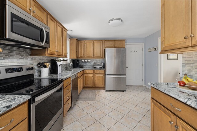 24 Cobblestone Ter, Coventry, RI 02816 - photo 9