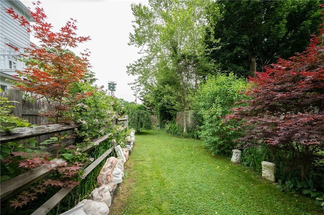10 Hendricks St, South Kingstown, RI 02879 - view of yard