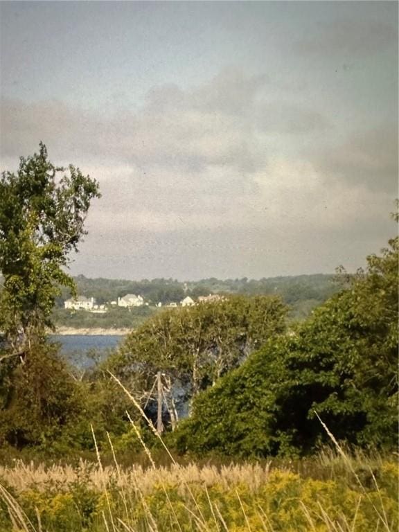 41 Blockhouse Ln, Little Compton, RI 02837