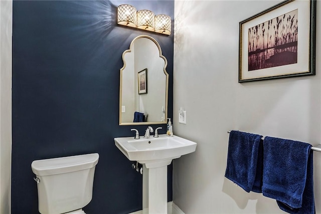 42 Aubin St, Seekonk, MA 02771 - bathroom featuring toilet and a sink