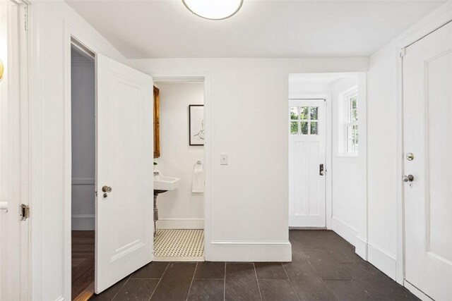 640 Elmgrove Ave, Providence, RI 02906 - photo 21