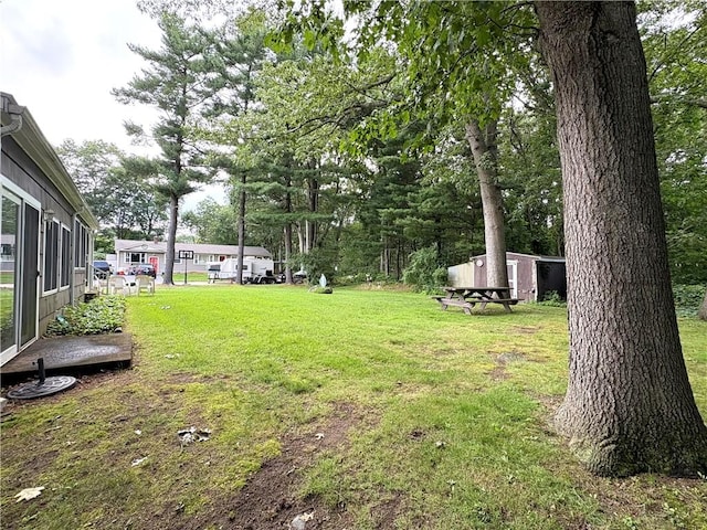 51 Old Carriage Rd, West Warwick, RI 02893 - view of green lawn