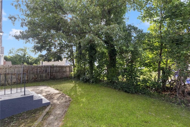 17 Victor Emanuel Ave, Providence, RI 02904 - view of yard featuring a patio area