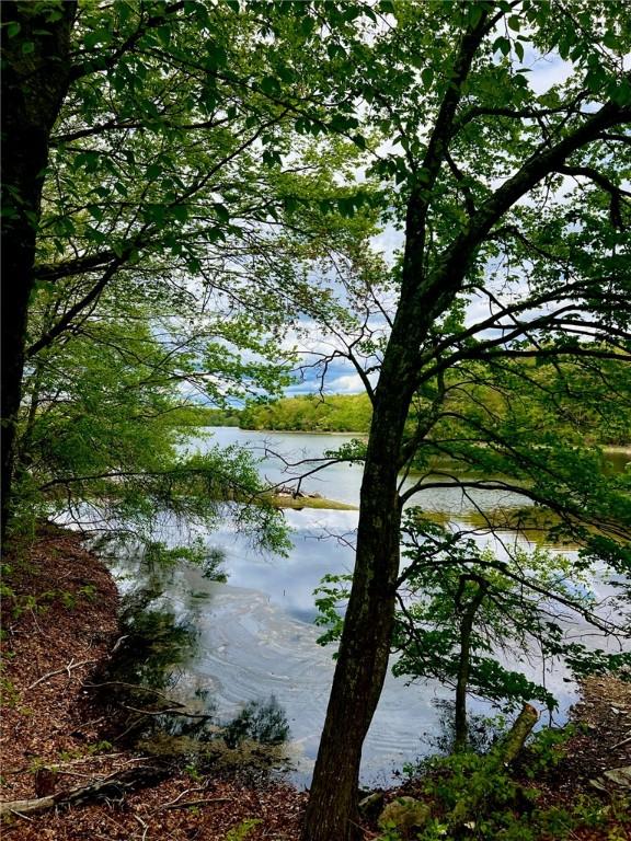 245 Reservoir Rd, Smithfield, RI 02859