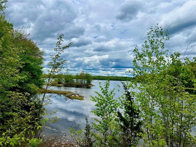 245 Reservoir Rd, Smithfield, RI 02859