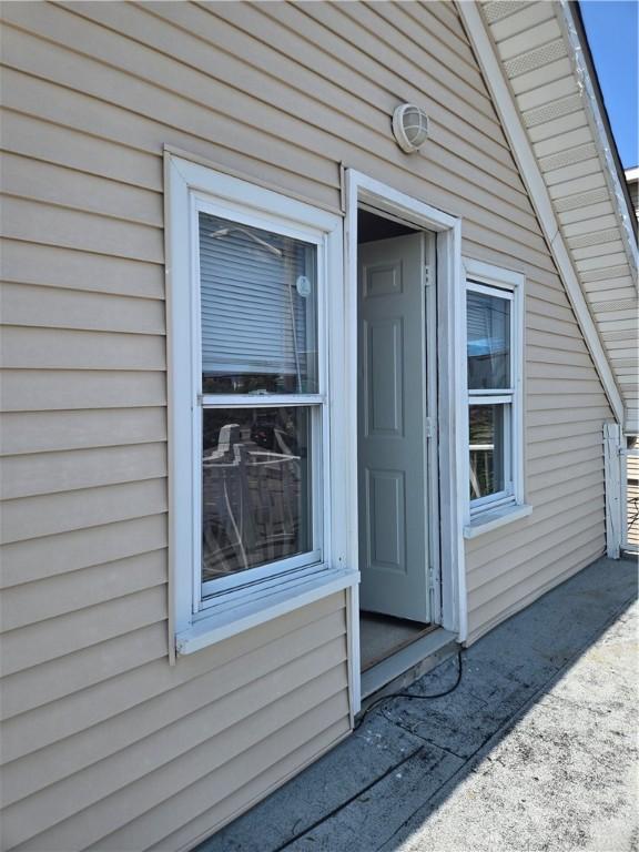 133 Byfield St, Providence, RI 02905 - doorway to property