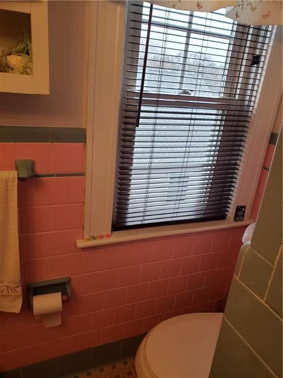 106 Langdon St, Providence, RI 02904 - half bath with tile walls and toilet