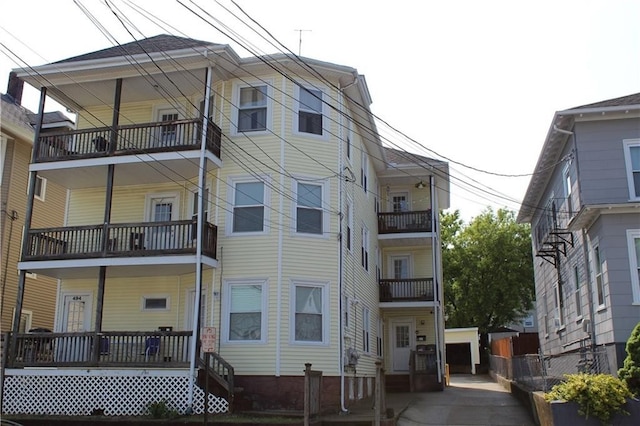 494 Grove St, Woonsocket, RI 02895 - view of front of house