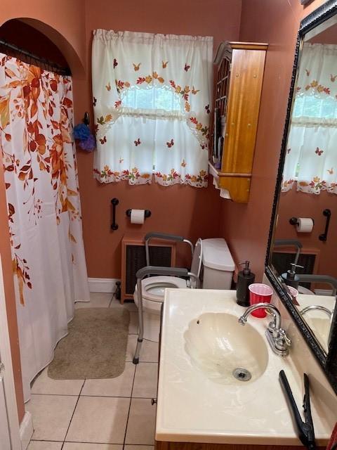105 Newbury Ave, Woonsocket, RI 02895 - photo 5