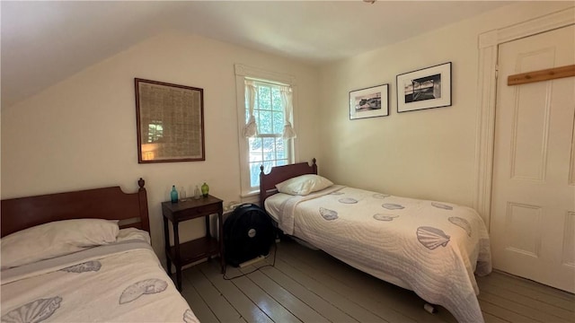 815 Beacon Hill Rd, Block Island, RI 02807 - bedroom featuring hardwood / wood-style floors and vaulted ceiling