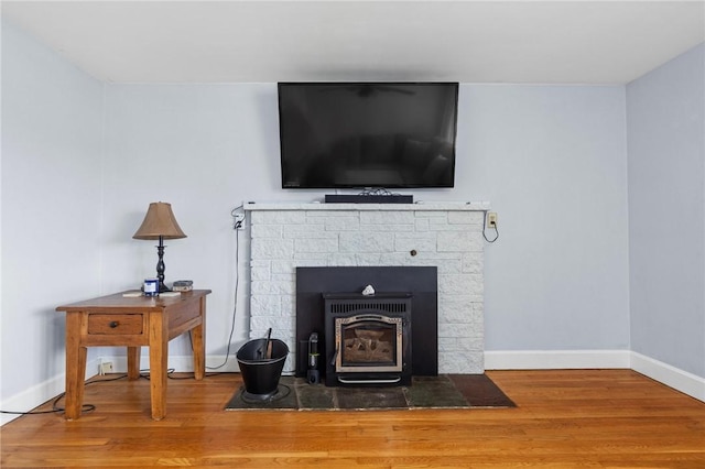 41 Valley View Dr, Cumberland, RI 02864 - detailed view of wood finished floors and baseboards