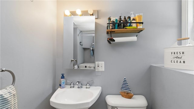 14 Deer Run Dr, Coventry, RI 02816 - bathroom with a sink and toilet