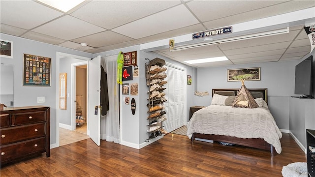 14 Deer Run Dr, Coventry, RI 02816 - bedroom featuring a drop ceiling and wood finished floors