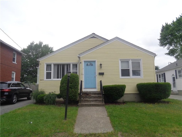 18 Dickinson Ave, North Providence, RI 02904 - photo 1