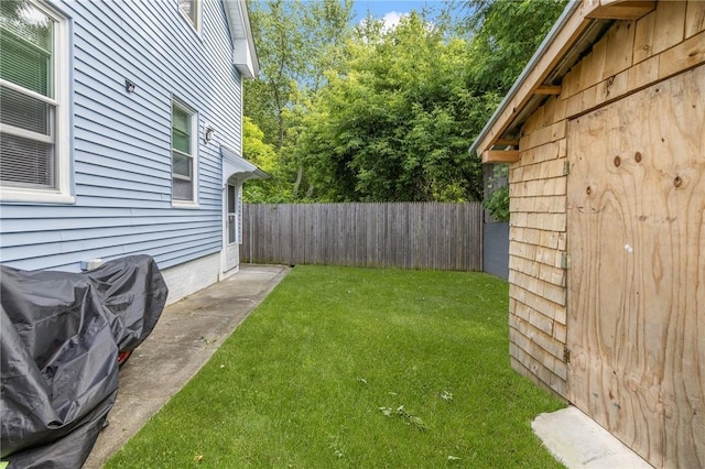 2 Palfrey Pl, Providence, RI 02909 - view of yard