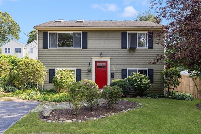 104 Conanicus Rd, Narragansett, RI 02882 - view of front of home