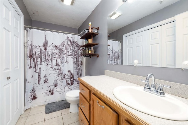 1 Fay St Unit 2, Worcester, MA 01604 - full bath featuring vanity and tile patterned flooring