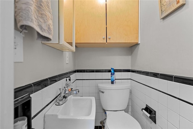 690 Killingly St, Johnston, RI 02919 - photo 16