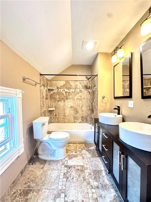 91 Van Zandt Ave, Newport, RI 02840 - photo 26
