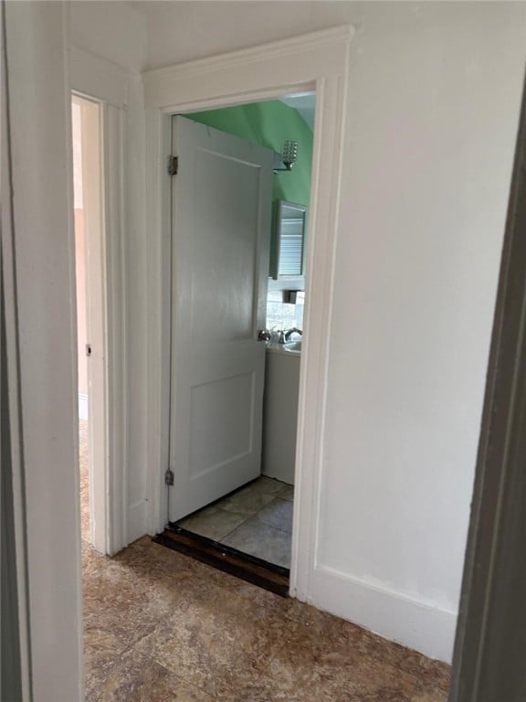 282 Oxford St, Providence, RI 02905 - view of corridor