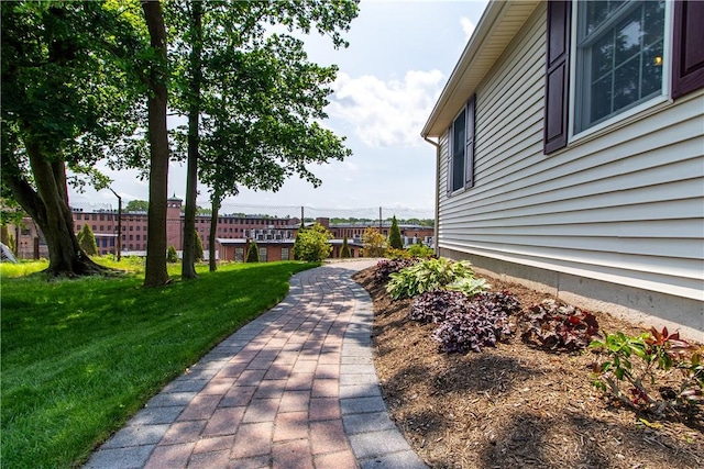 136 Woodward Rd, Providence, RI 02904 - view of green lawn