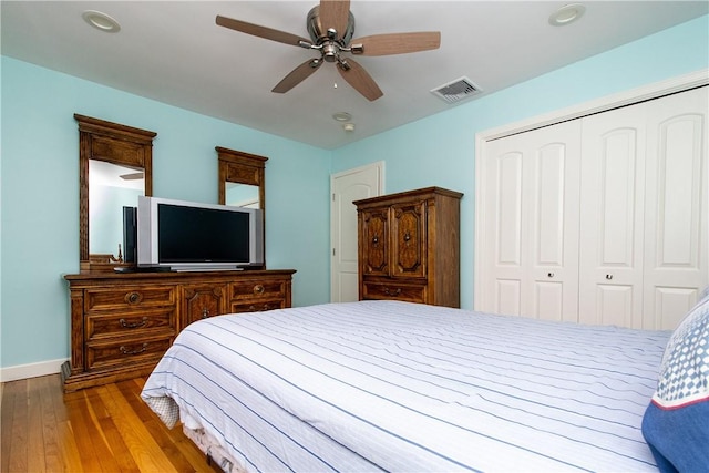 136 Woodward Rd, Providence, RI 02904 - bedroom with a closet, hardwood / wood-style floors, a ceiling fan, and recessed lighting