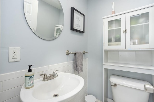 6 Pond Ave, Newport, RI 02840 - half bath featuring a sink and toilet