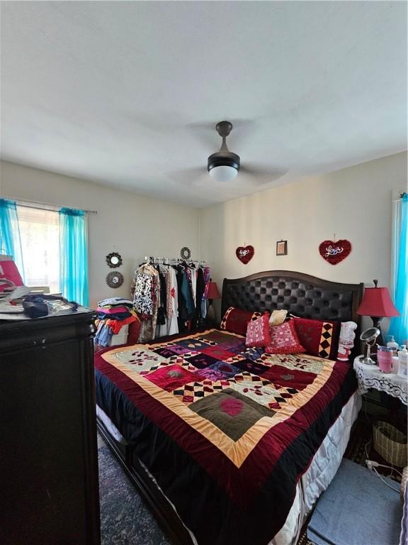 10 Kossuth St, Providence, RI 02909 - photo 21