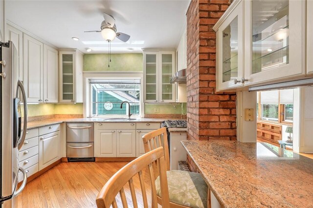 7 Doane Ave, Providence, RI 02906 - photo 13